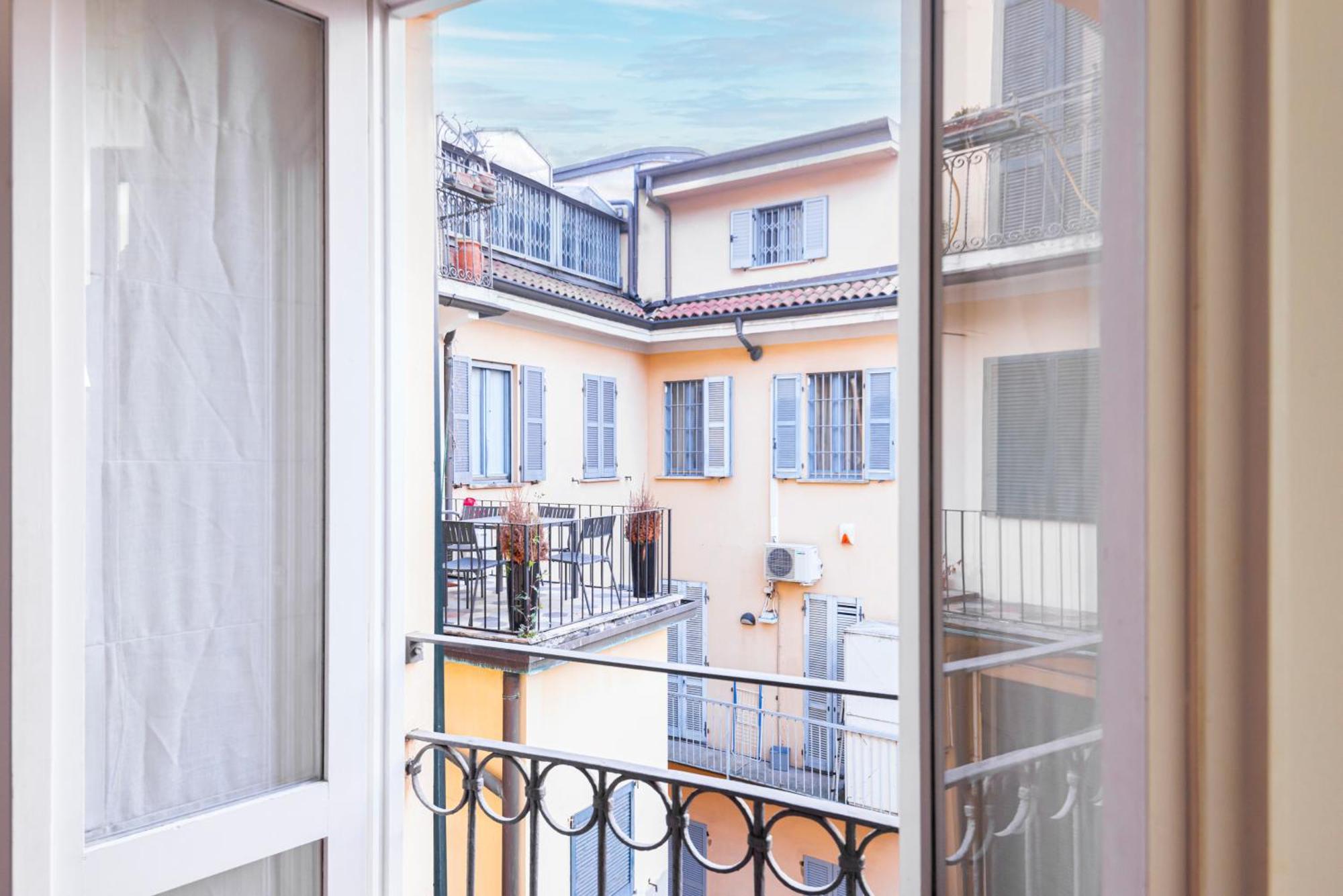 Amazing Flat Near Duomo & Colonne Di San Lorenzo By Easylife Milano Dış mekan fotoğraf